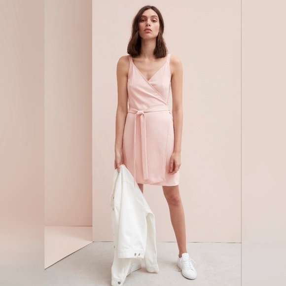 Everlane Dresses & Skirts - Everlane Sz 2 Japanese Go Weave Dusty Pink Romantic Feminine Wrap Dress